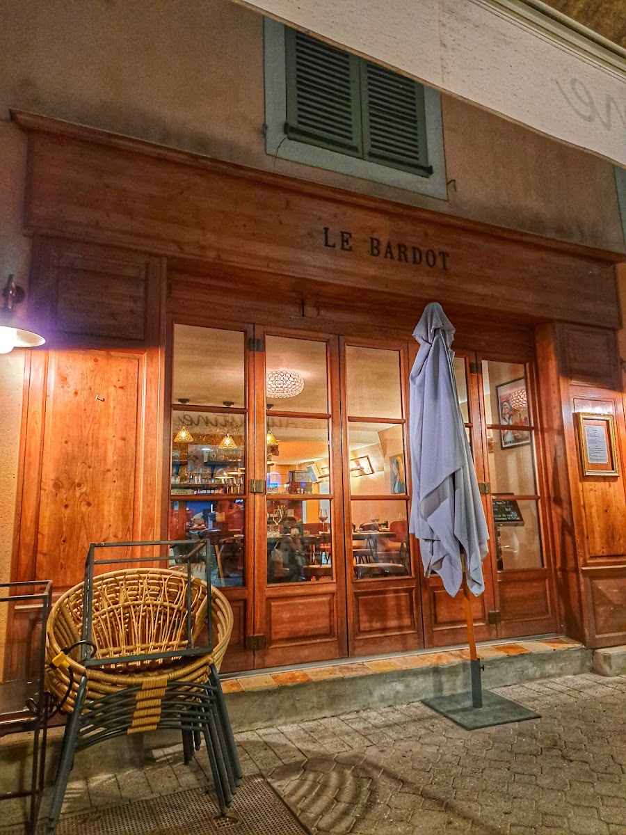 Le Bardot Restaurant